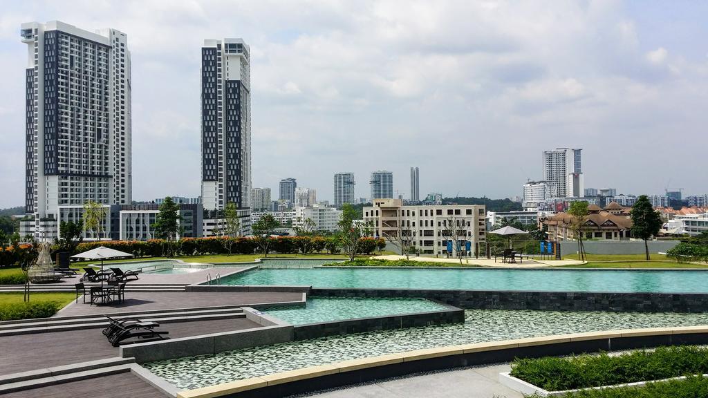 סיברג'איה Hyve Soho Suites מראה חיצוני תמונה