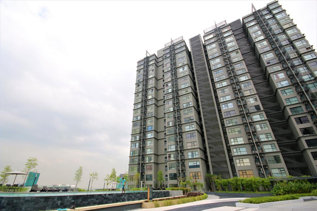 סיברג'איה Hyve Soho Suites מראה חיצוני תמונה